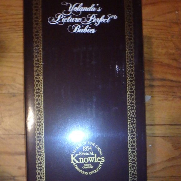 Sarah by Yolanda Bello 1987 Edwin M Knowles - Picture 11 of 15